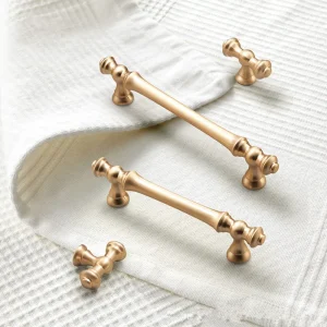 Poignée de porte d’armoire poignée de porte de garde-robe moderne Simple léger et luxueux poignée de porte d’armoire de Style européen et américain Poignée de porte d’armoire poignée de porte de garde-robe moderne Simple léger et luxueux poignée de porte d’armoire de Style européen et américain