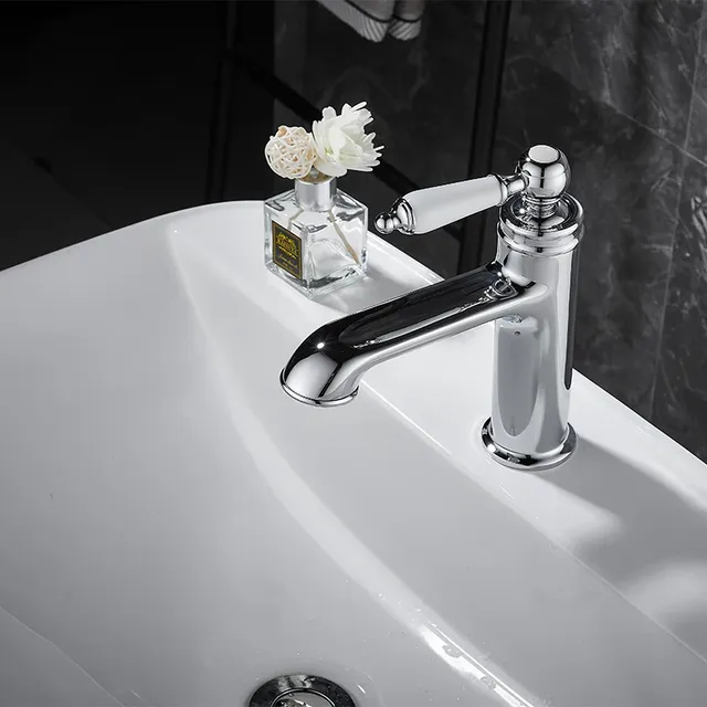 Robinet mitigeur de lavabo de salle de bains – vue 3
