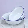 Bol en émail blanc