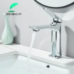 Robinet d&rsquo;eau chromé monté sur le pont, robinet de ark moderne, poignée unique, centre commercial chaud et froid