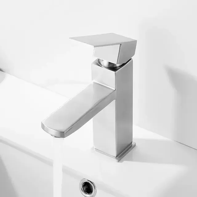 Robinet mitigeur de lavabo d'eau chaude et froide monté… – vue 2