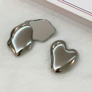 Miroir de maquillage portatif en forme de coeur, mini petit miroir double face portable non fragile, miroir de réparation de maquillage mignon et pliable