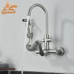 Bassin de cuisine en acier inoxydable avec pulvérisateur, robinet rotatif, montage mural, poignée unique, eau froide et chaude, grue de lavage de centre commercial