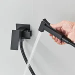 Robinet de Bidet mural en or Rose, robinet de douche de salle de bains, mélangeur froid et chaud, pistolet de pulvérisation portatif, grue de lavabo