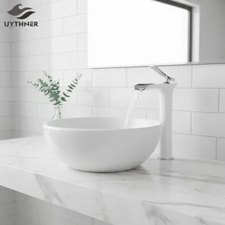 Robinet d'eau froide et chaude à trou unique
