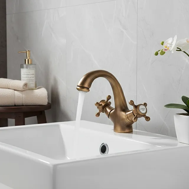 Robinet de douche de bidet antique