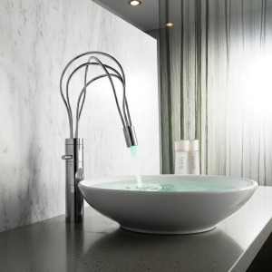 Lumière LED Twining Pipe Design, Support de pont, Poignée unique, Bassin de mode, Robinet de centre commercial d’eau, Laiton massif, Court et haut Lumière LED Twining Pipe Design, Support de pont, Poignée unique, Bassin de mode, Robinet de centre commercial d’eau, Laiton massif, Court et haut