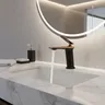 Robinet mitigeur de salle de bain moderne noir