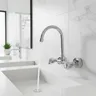 Robinets de lavabo d'eau chaude et froide…