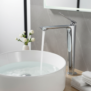 Robinet mitigeur chaud et froid, robinet de salle de bains poli Chrome à une poignée monté sur le pont lavabo grue robinet court ou haut