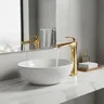 Robinet de lavabo en feuille d'érable dorée – vue 1