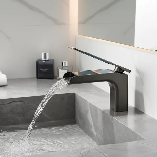Mitigeur lavabo monocommande cascade bec plat large…