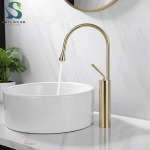 Nouveau Robinet de lavabo de salle de bains en or brossé, levier unique, bec 360, mélangeur chaud-froid en laiton, robinet d&rsquo;évier pour cuisine