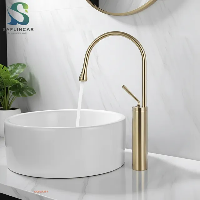 Nouveau Robinet de lavabo de salle de bains en or brossé