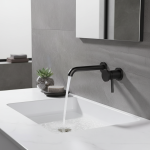 La couleur ne convient pas à la cuisine, je souhaite revenir et commander une autre couleur