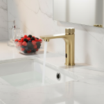 Robinet de salle de bains à capteur de luxe, robinet monté sur le pont froid et chaud, matériau en laiton, robinet d&rsquo;évier de lavabo à piles