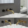 Ensemble de robinets de lavabo muraux – vue 1