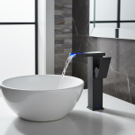 Robinets d&rsquo;évier de lavage montés sur pont, robinet à poignée unique, LED, laiton, cascade, noir, chaud, froid, centre commercial, grue