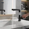 Mitigeur électronique contemporain angulaire noir mat… – vue 1