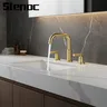 Robinet de lavabo fendu doré brossé – vue 1