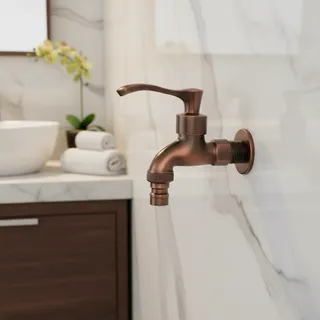 Robinet de lavabo en laiton Antique
