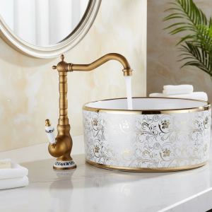 Robinet Antique en laiton, levier unique en céramique, lavabo rotatif à 360 degrés, robinet d’évier rétro salle de bains cuisine mélangeur d’eau chaude et froide Robinet Antique en laiton, levier unique en céramique, lavabo rotatif à 360 degrés, robinet d’évier rétro salle de bains cuisine mélangeur d’eau chaude et froide