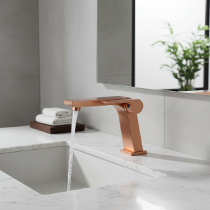Robinet cascade en cuivre-robinet chaud et froid à ouverture latérale créative pour lavabo de comptoir de salle de bains, lavabo et comptoir