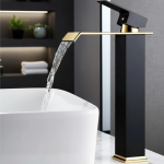 Robinet de lavabo cascade, robinet d&rsquo;évier de salle de bains monté sur le pont, mitigeur d&rsquo;eau froide et chaude en or noir, robinets d&rsquo;évier de vanité en laiton