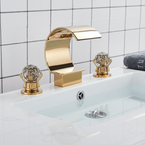 Robinet de lavabo de salle de bains en or, robinet de lavabo en laiton monté sur le pont, robinet de lavabo cascade froide et chaude à Double poignée Robinet de lavabo de salle de bains en or, robinet de lavabo en laiton monté sur le pont, robinet de lavabo cascade froide et chaude à Double poignée