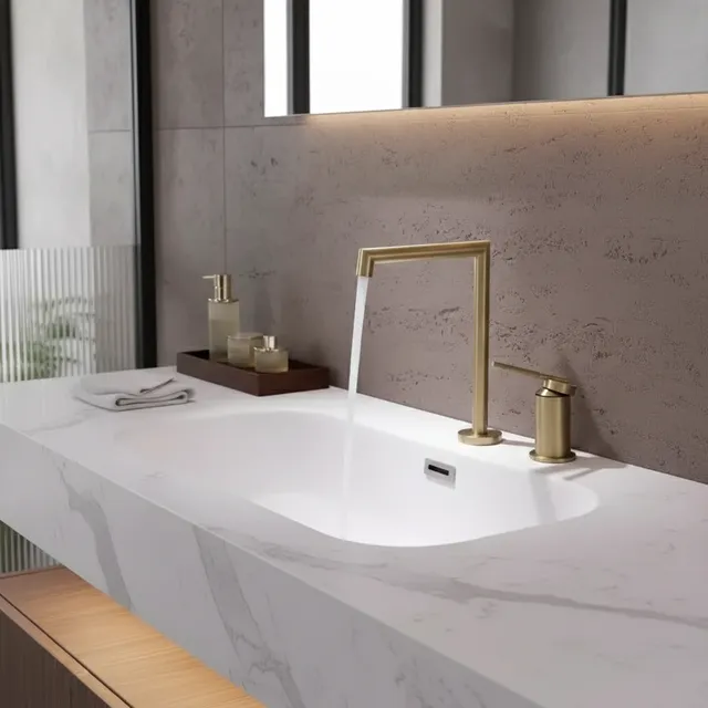 Robinet de salle de bains en laiton brossé doré