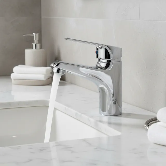 Robinet de lavabo de salle de bains chromé