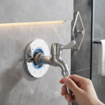 Couvercle décoratif de robinet en acier inoxydable, auto-adhésif, tuyau d&rsquo;eau de douche, finition chromée, couvercles muraux, accessoires de salle de bains